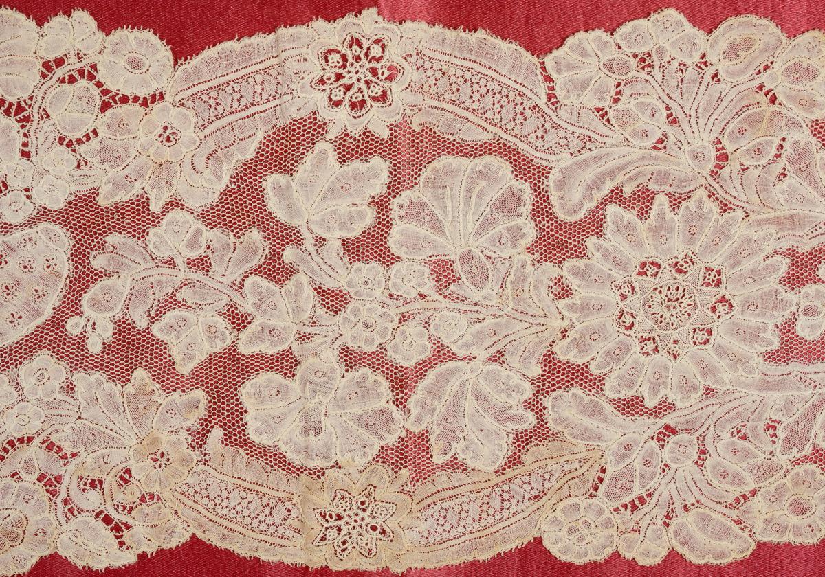2002.0001.001.007 Lappet, detail 6