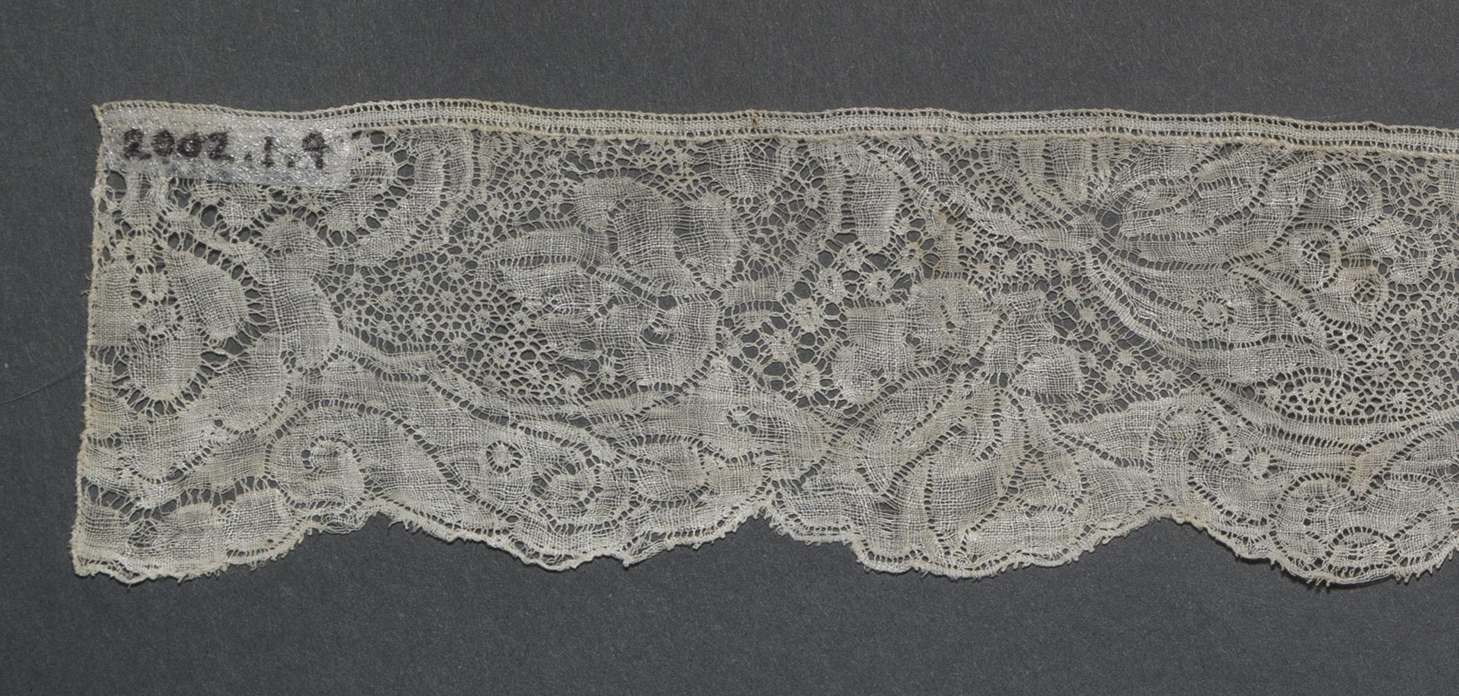 2002.0001.001.009 Passementerie, detail 1, reverse