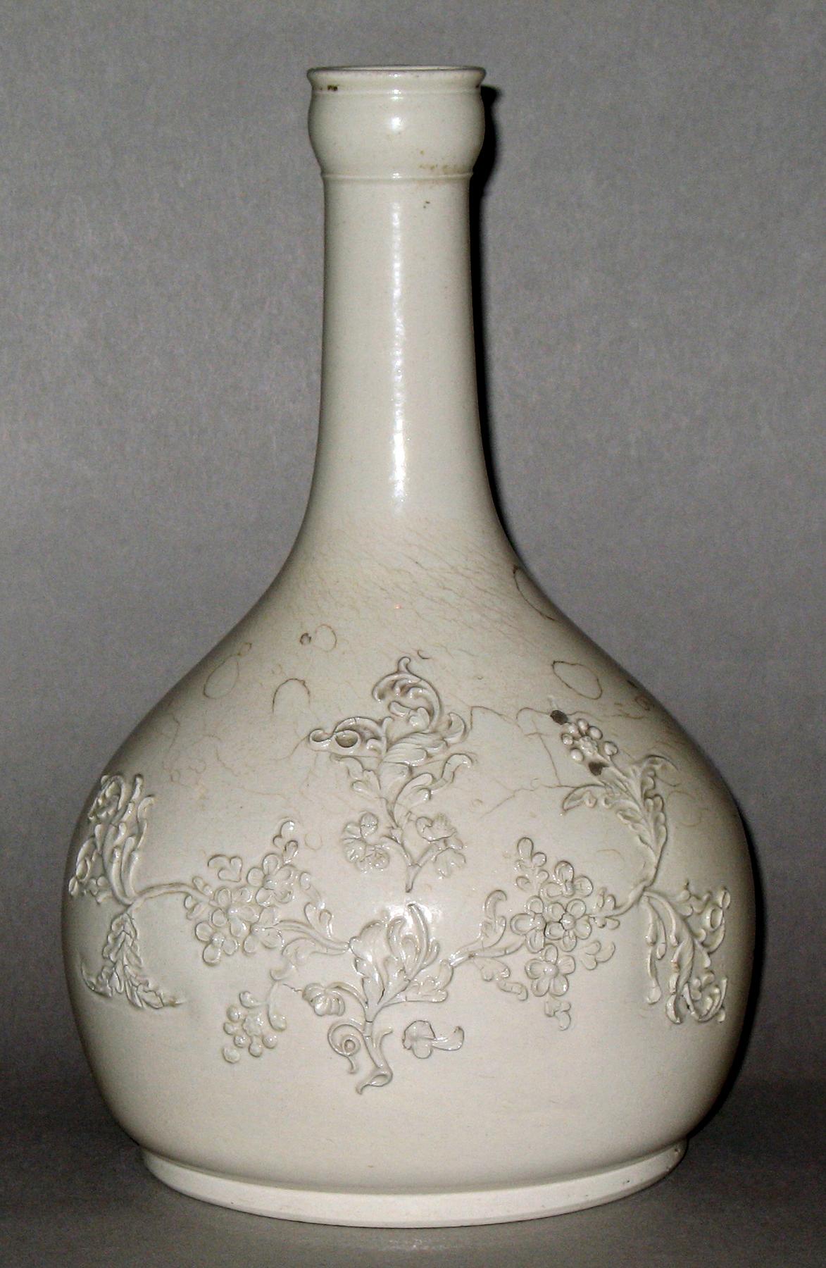 1958.0919 Bottle or guglet