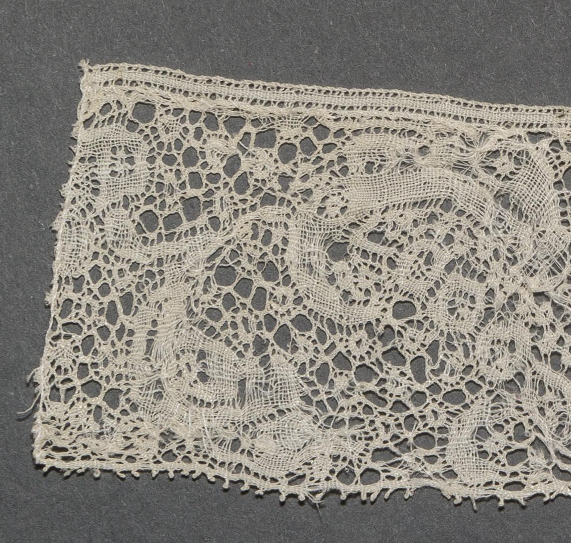 2002.0001.001.014 A Passementerie, detail 2, reverse