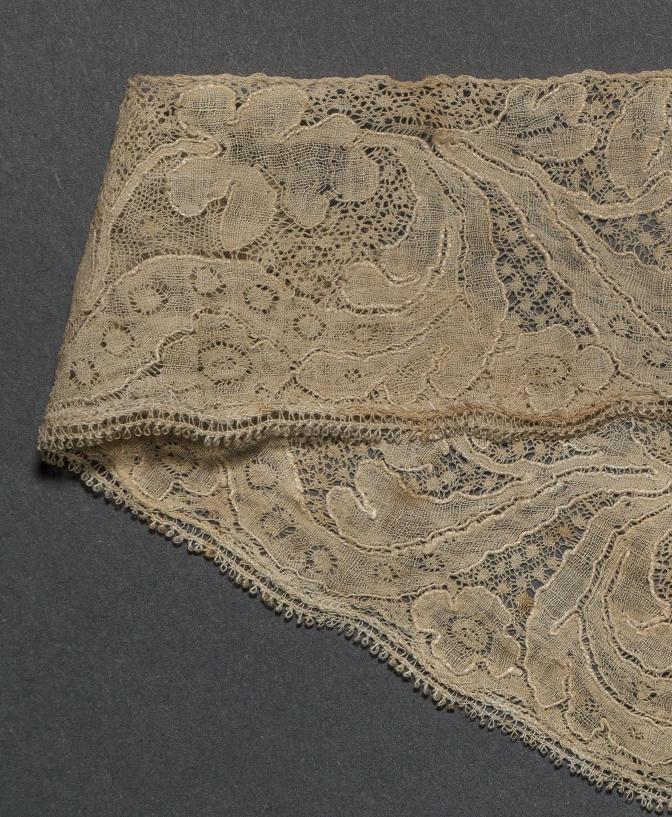 2002.0001.001.022 Passementerie, detail 1