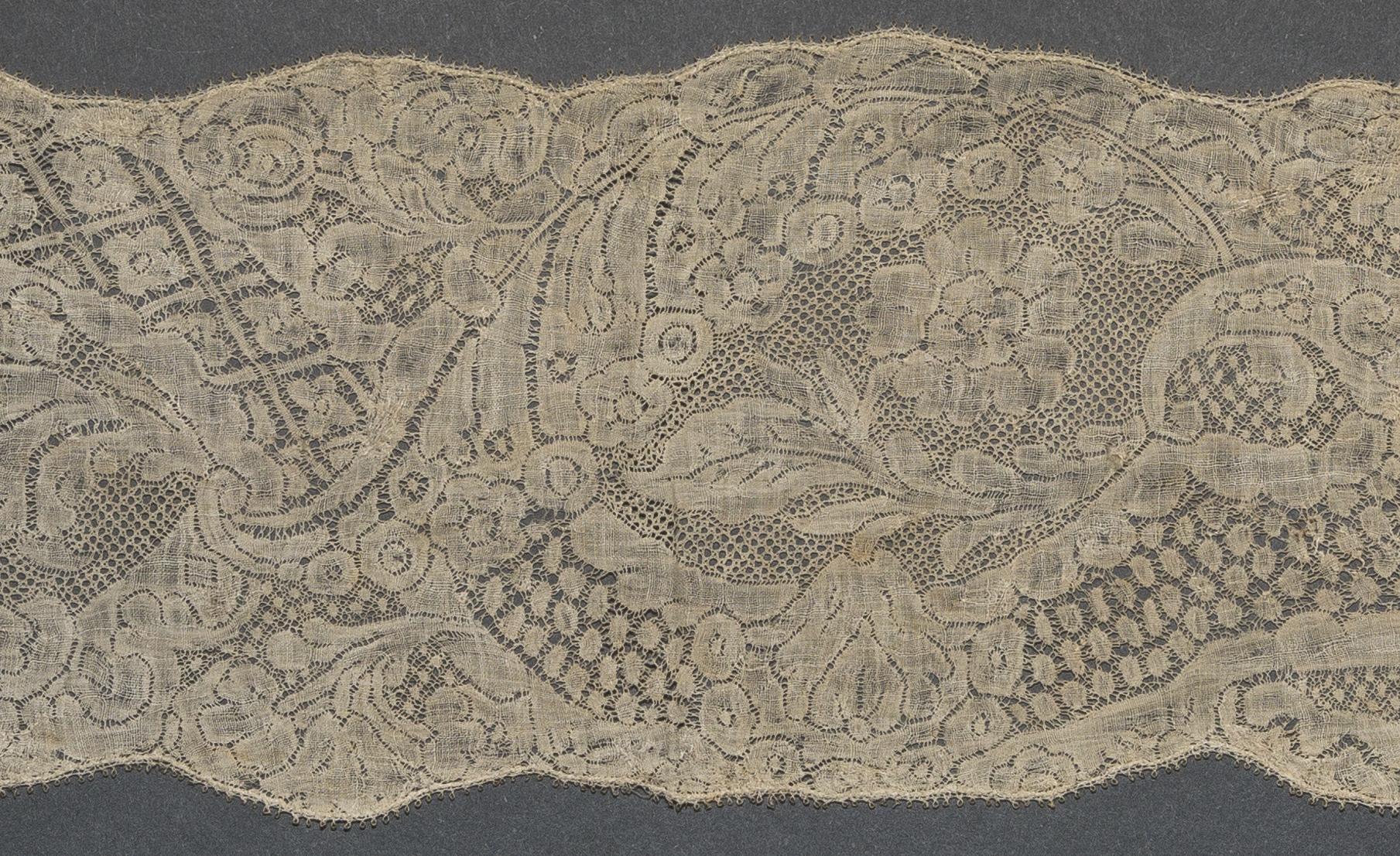 2002.0001.001.025 B Lappet, detail 2