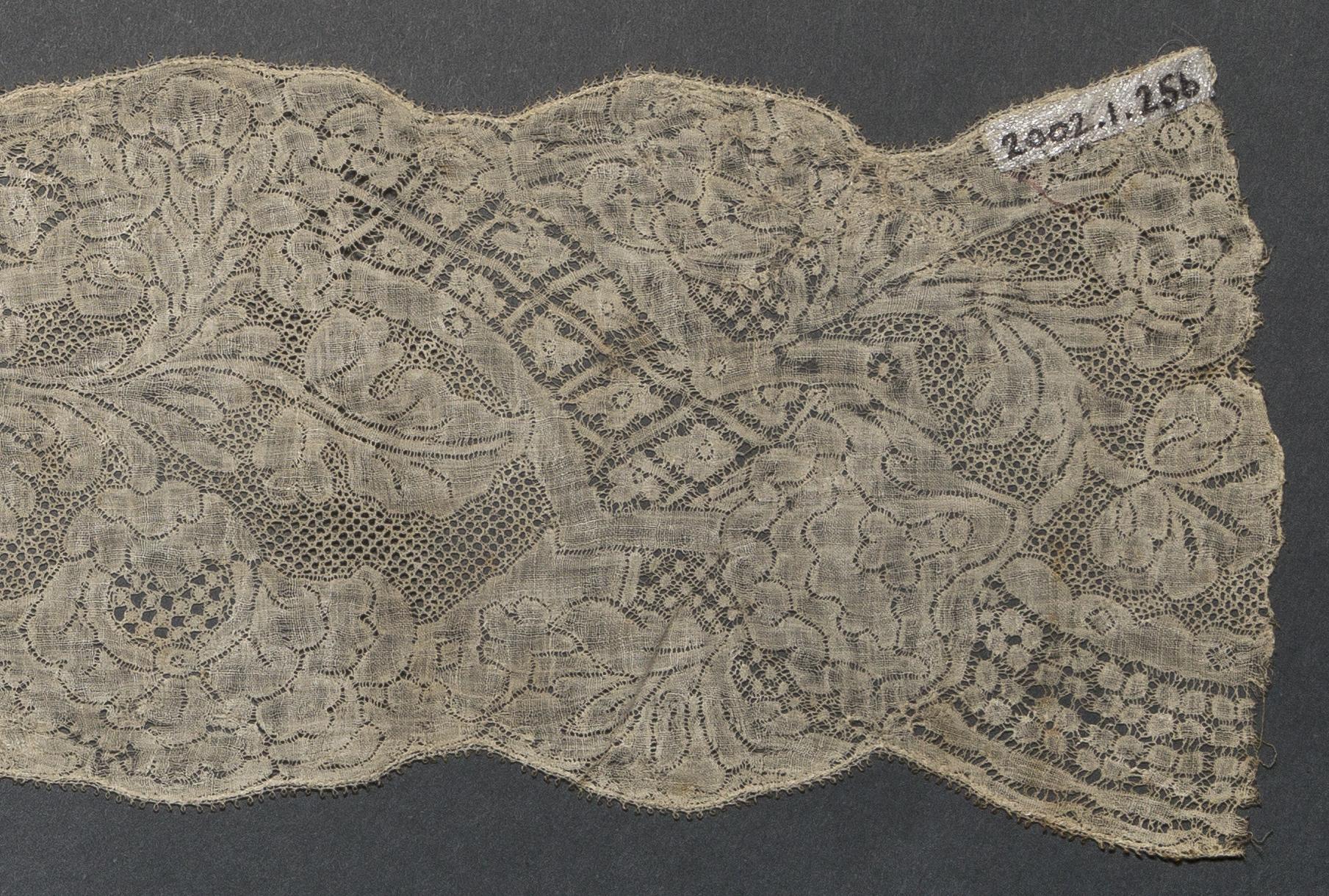 2002.0001.001.025 B Lappet, detail 3, reverse