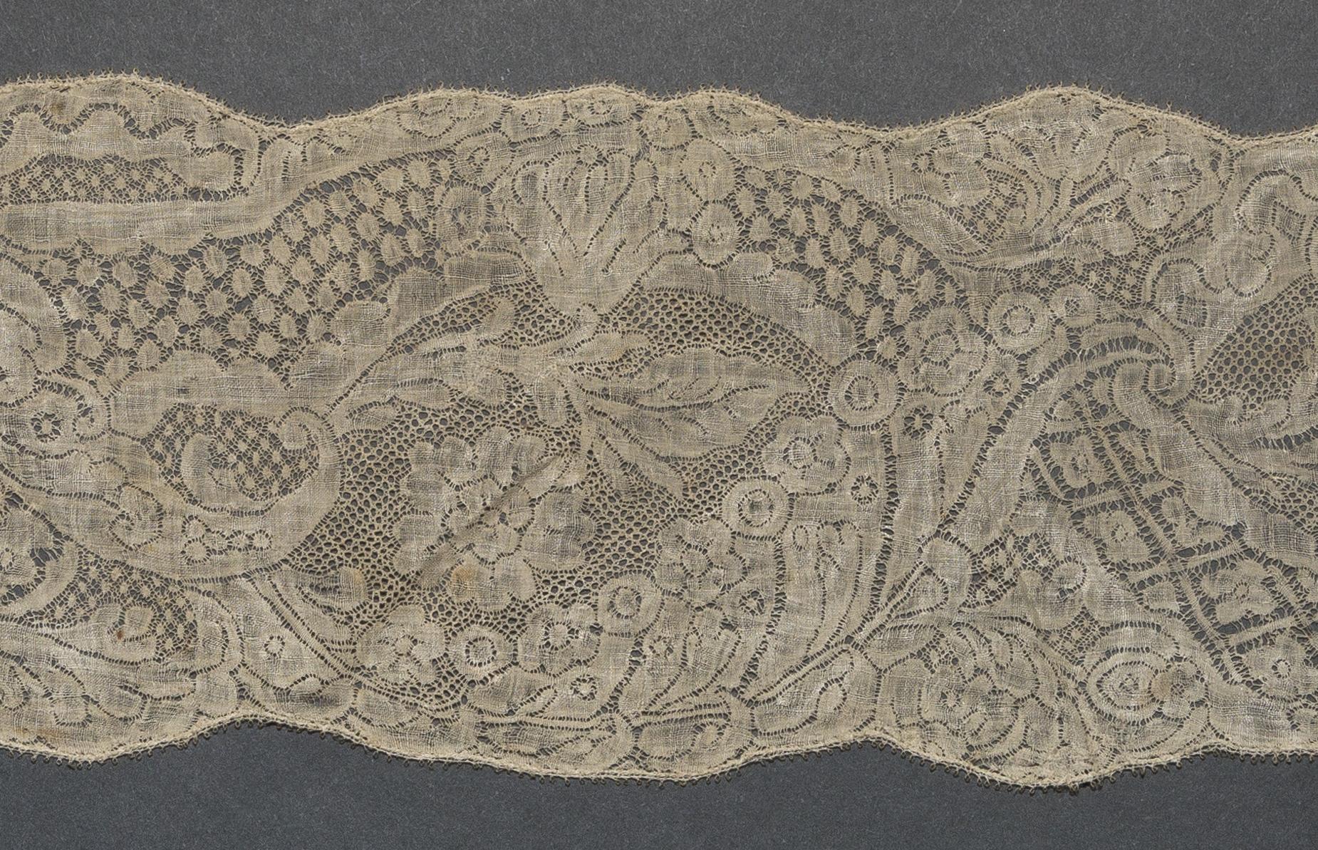 2002.0001.001.025 A Lappet, detail 2