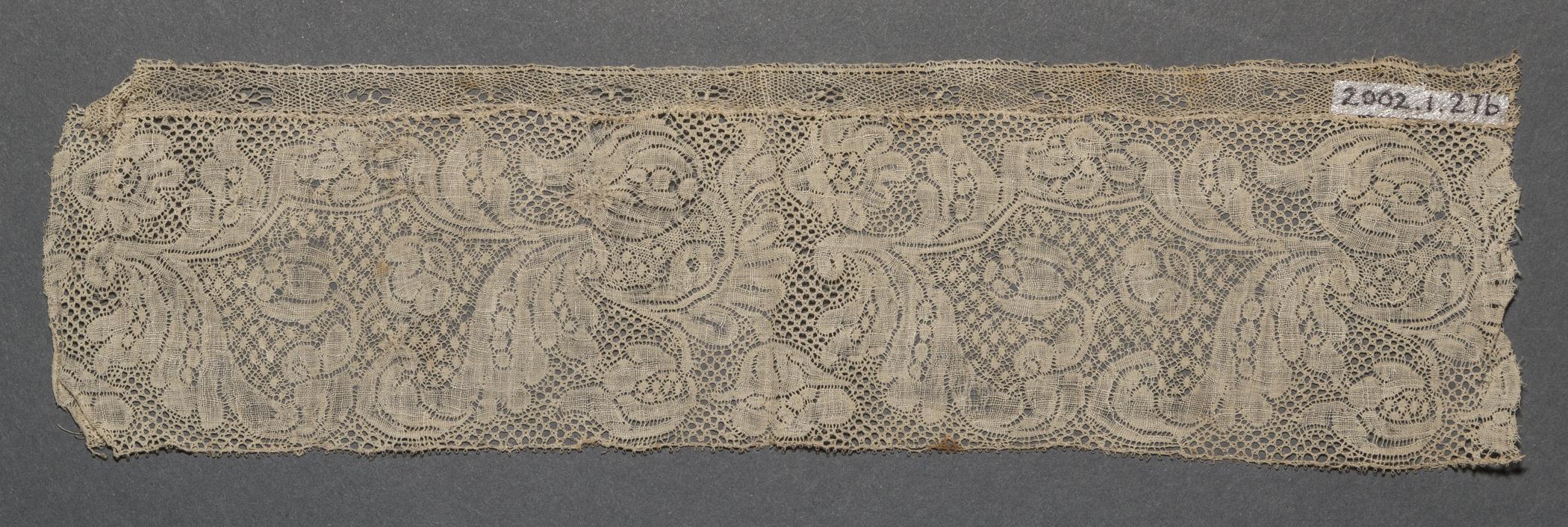 2002.0001.001.027 B Passamenterie, overall, reverse