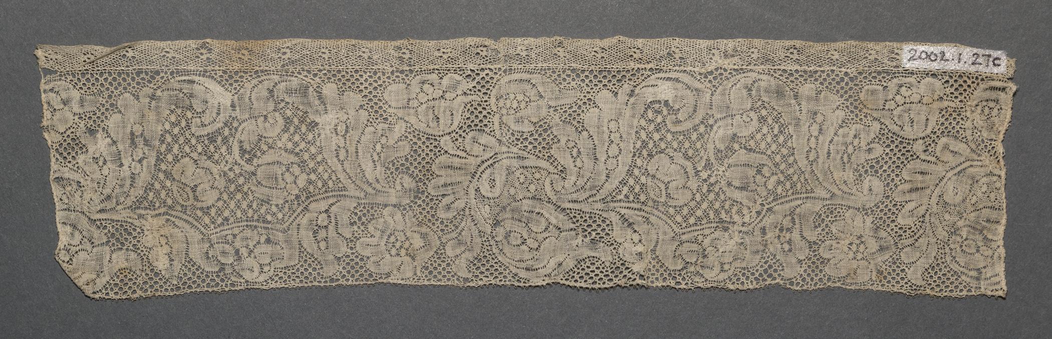 2002.0001.001.027 C Passamenterie, overall, reverse