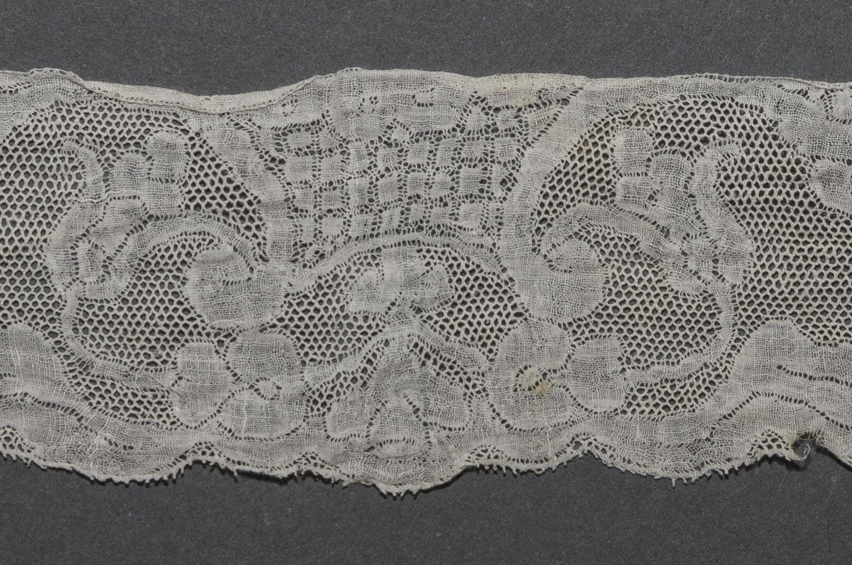 2002.0001.001.034 Passamenterie, detail 2 , reverse