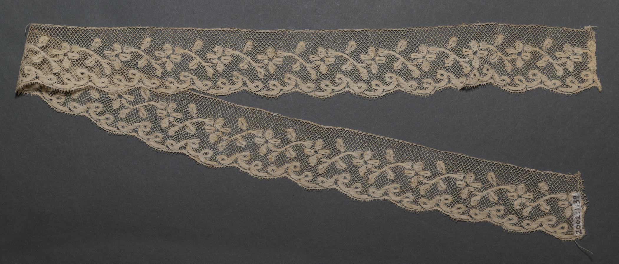 2002.0001.001.039 Passementerie, overall