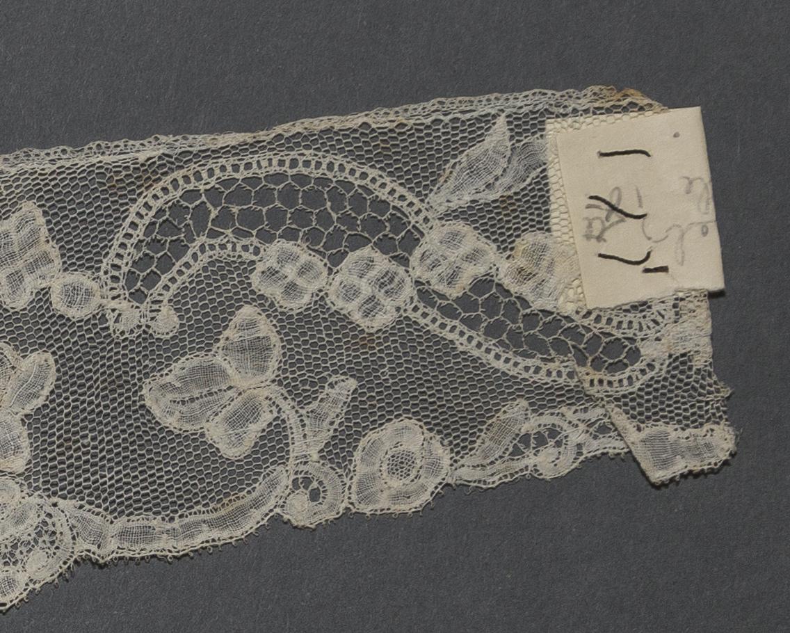 2002.0001.001.041 Passementerie, detail 2