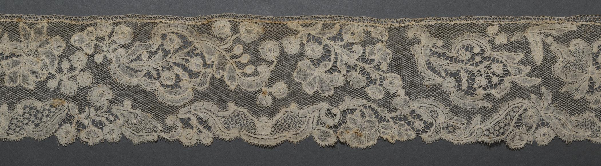 2002.0001.001.042 Passementerie, detail 2