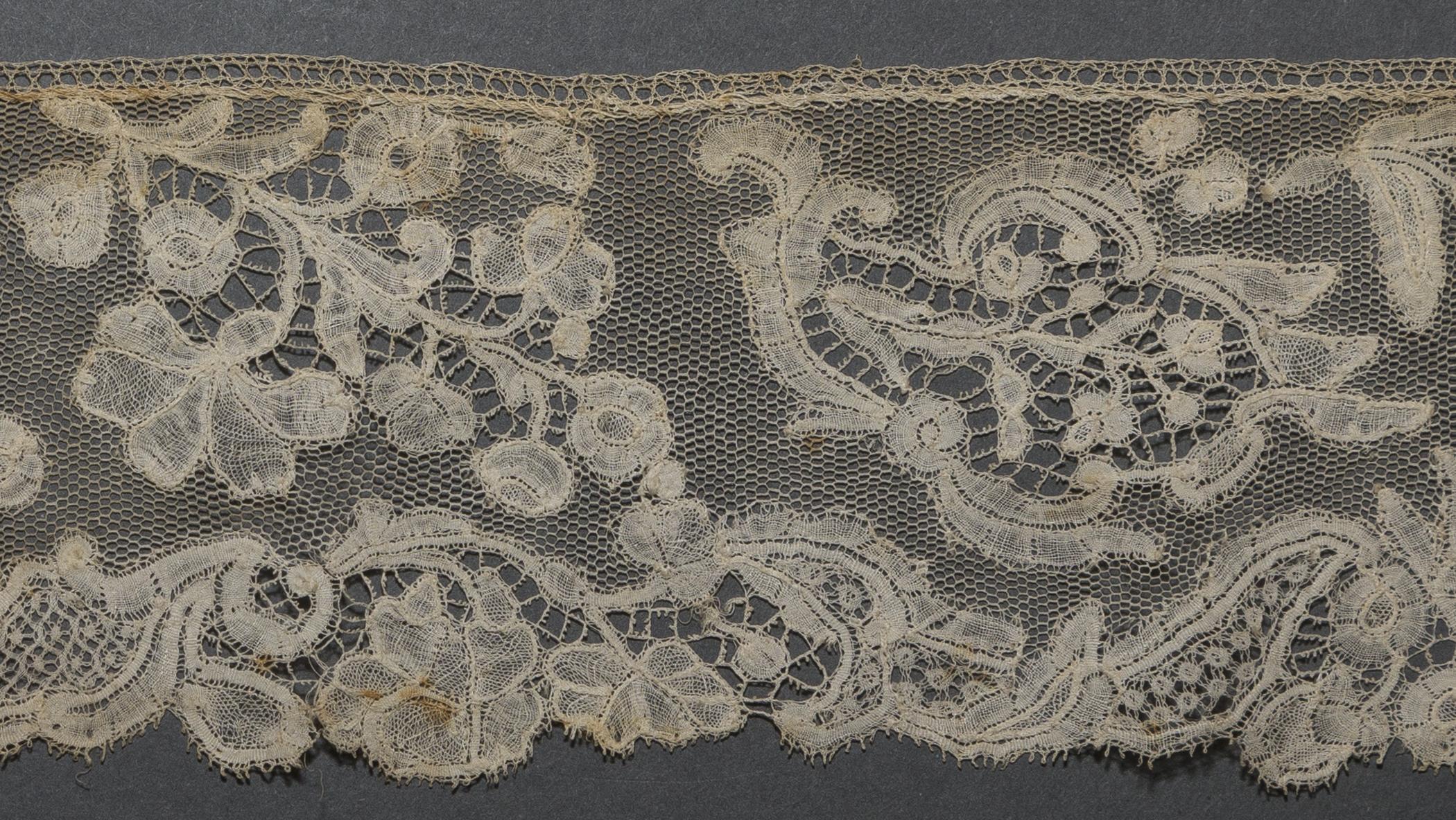 2002.0001.001.042 Passementerie, detail 4