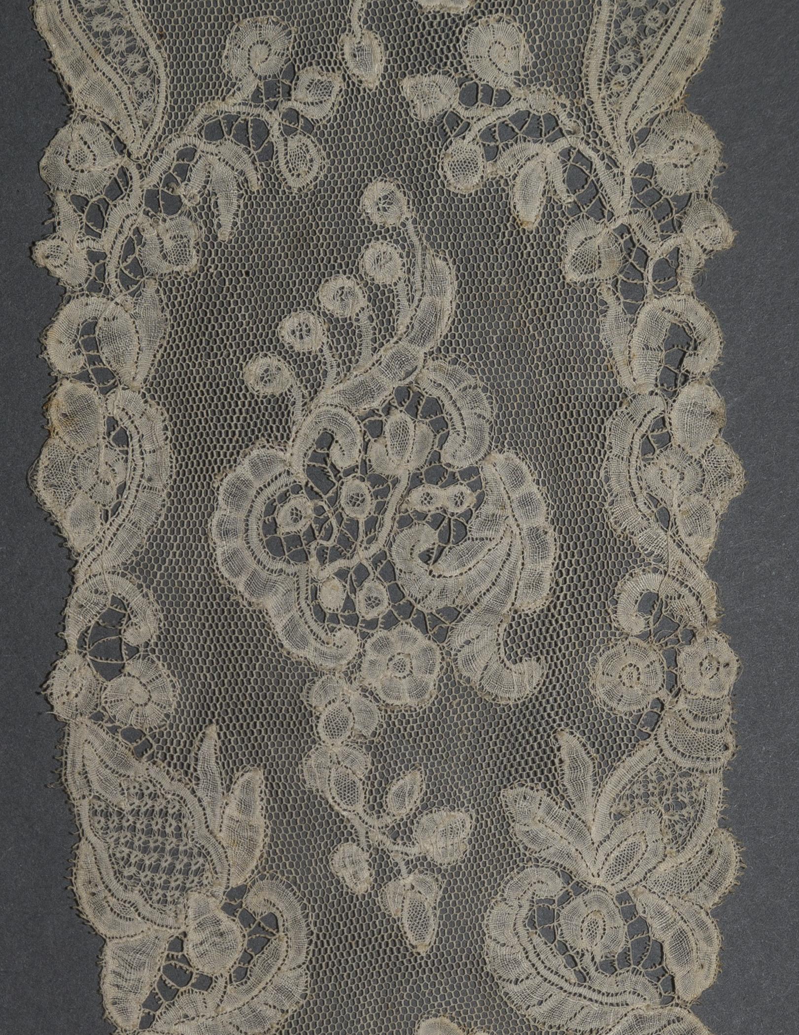 2002.0001.001.043 Lappet, detail 2, reverse