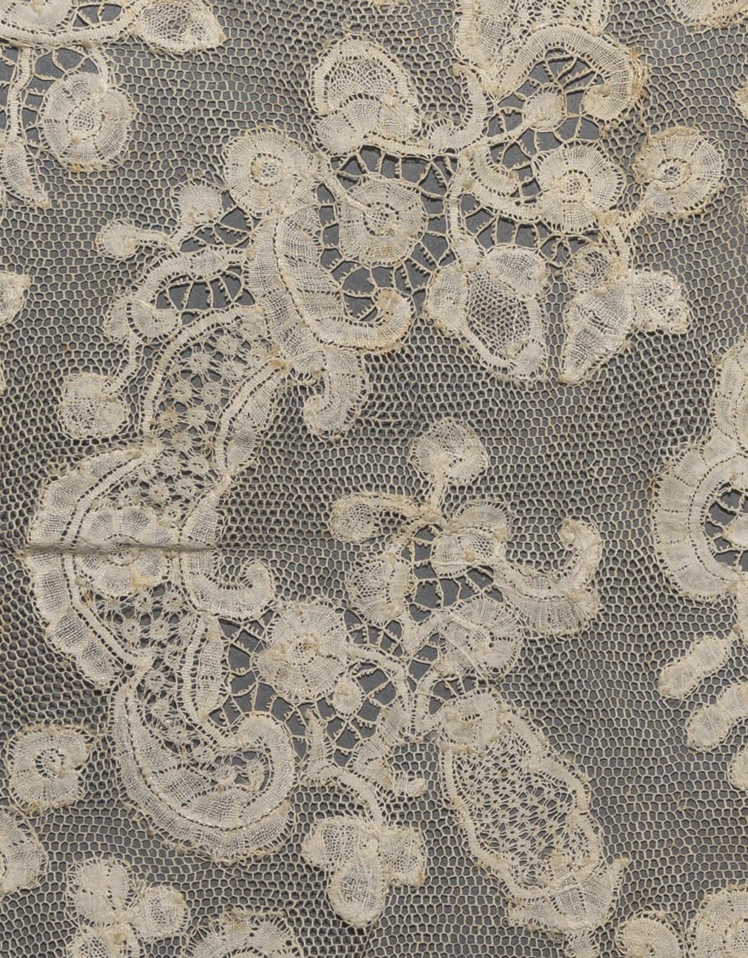 2002.0001.001.046 Cap back, detail 3, reverse