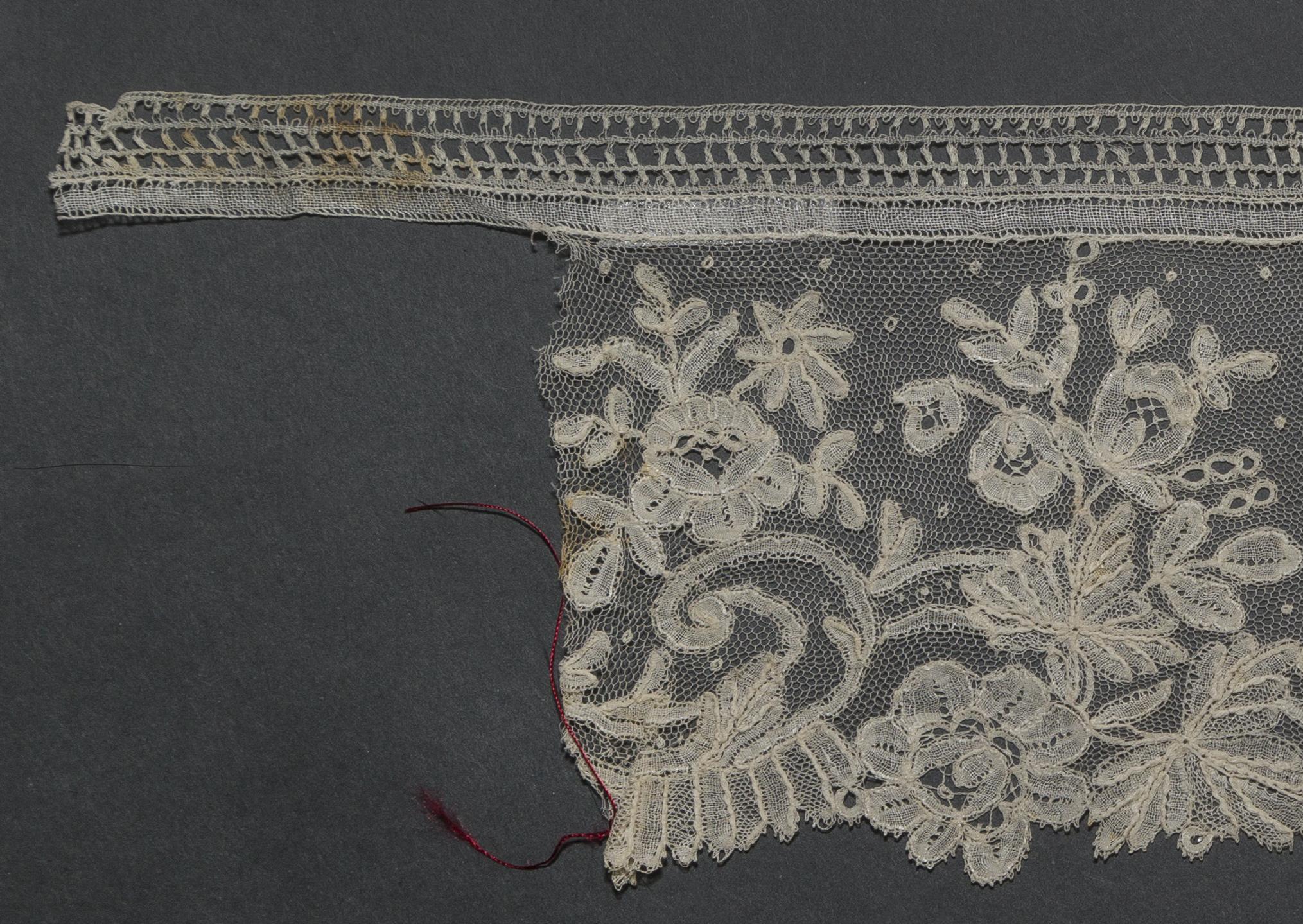 2002.0001.001.053 C Passementerie, detail 1