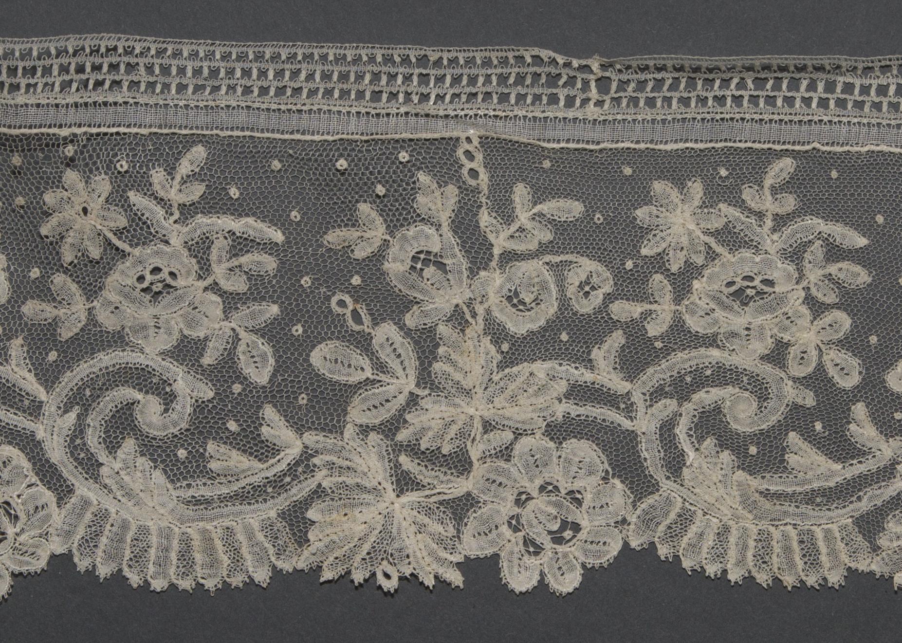 2002.0001.001.053 C Passementerie, detail 2, reverse