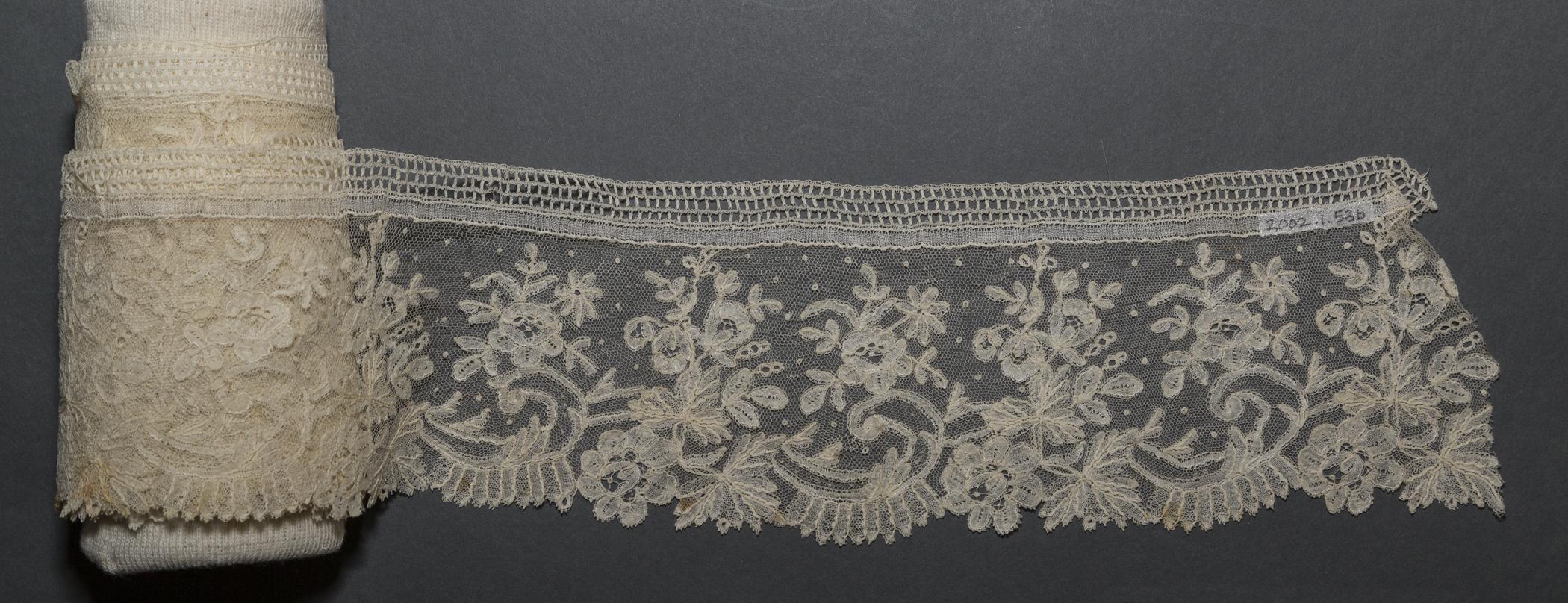 2002.0001.001.053 B Passementerie, overall, reverse