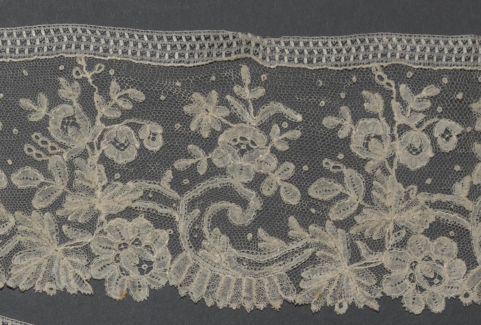 2002.0001.001.053 A Passementerie, detail 3