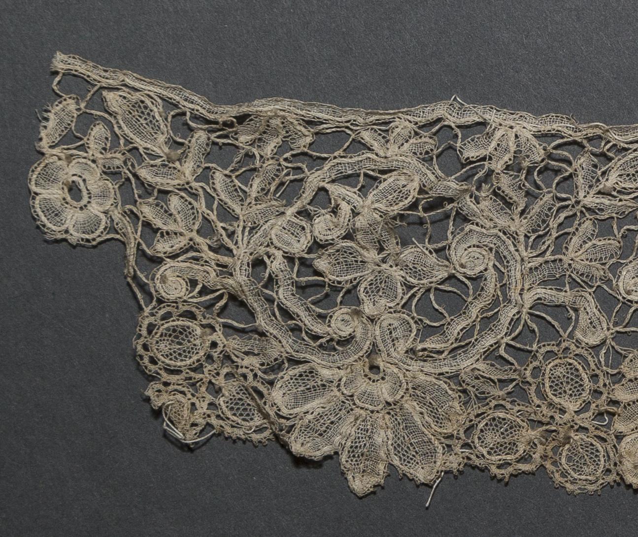 2002.0001.001.057 C Passementerie, detail 2