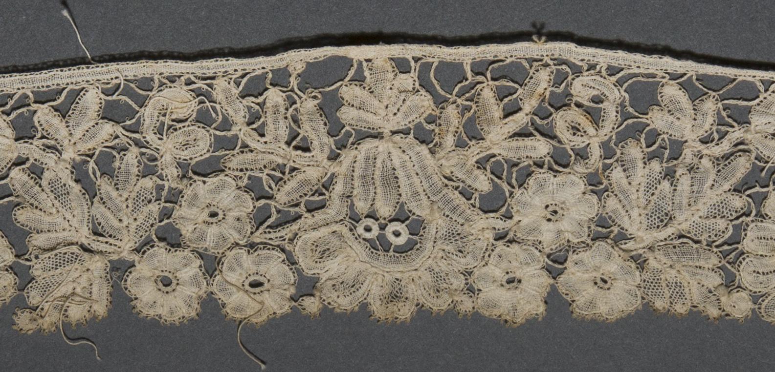 2002.0001.001.058 Passementerie, detail 1, reverse