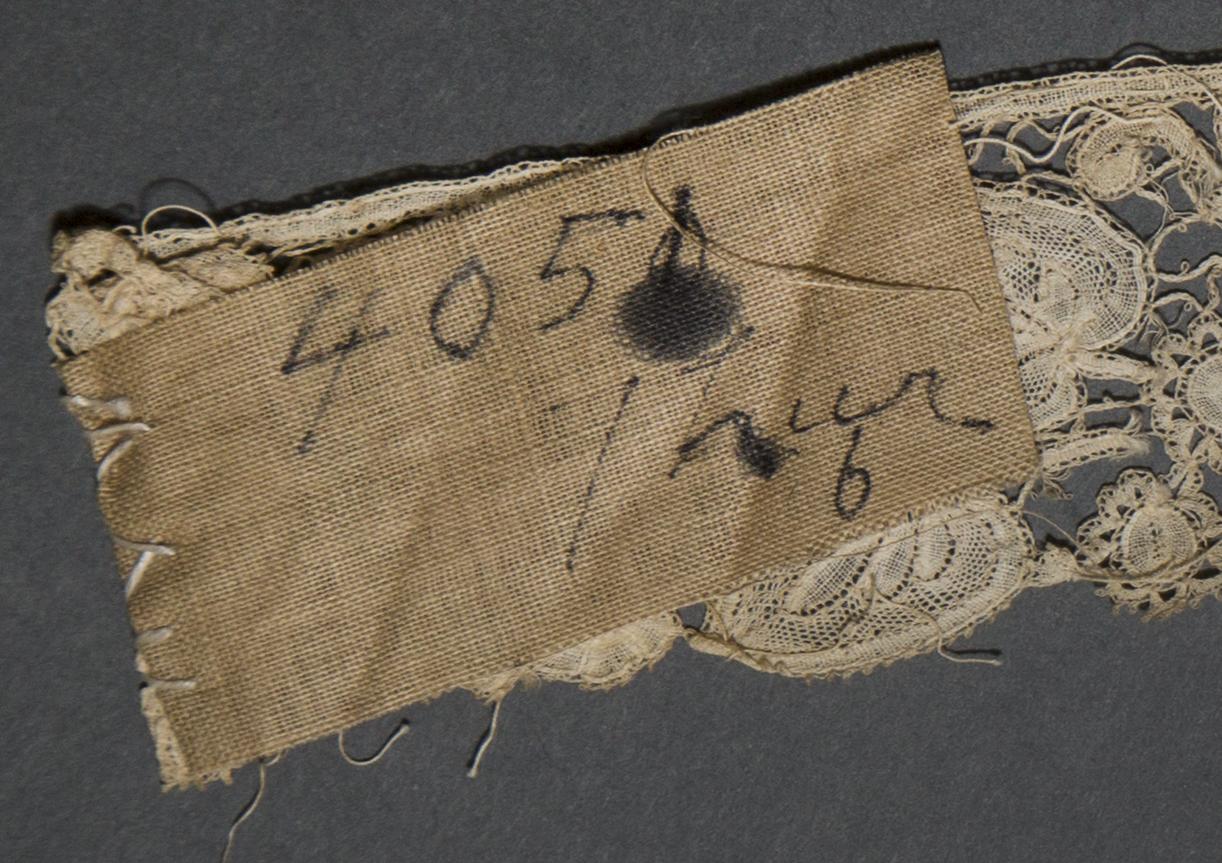 2002.0001.001.058 Passementerie, detail 2, reverse