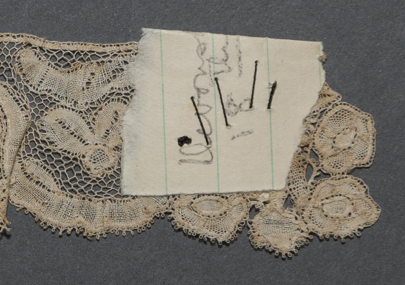 2002.0001.001.063 Passementerie, detail 2