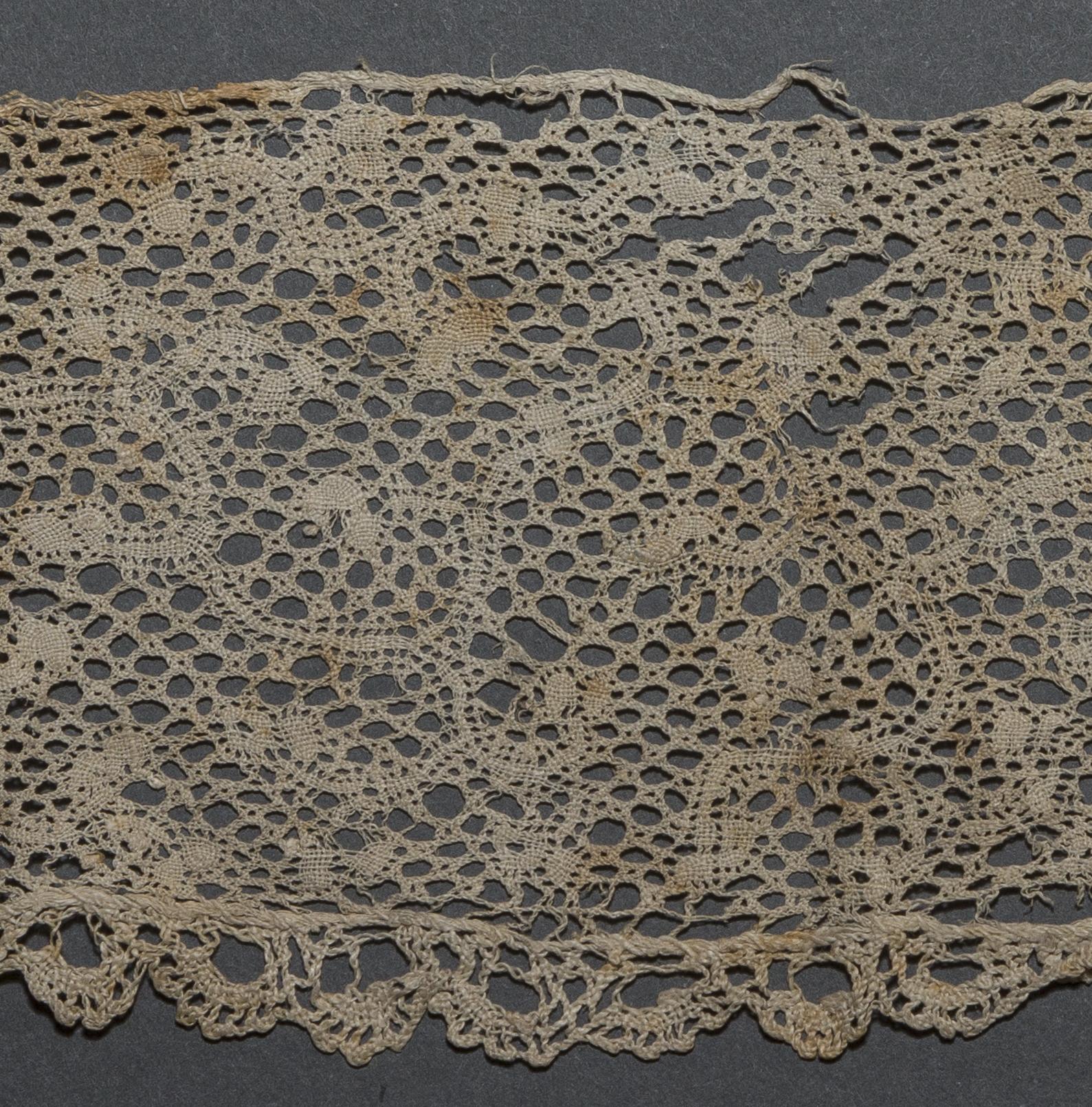 2002.0001.001.068 Passementerie, detail 1