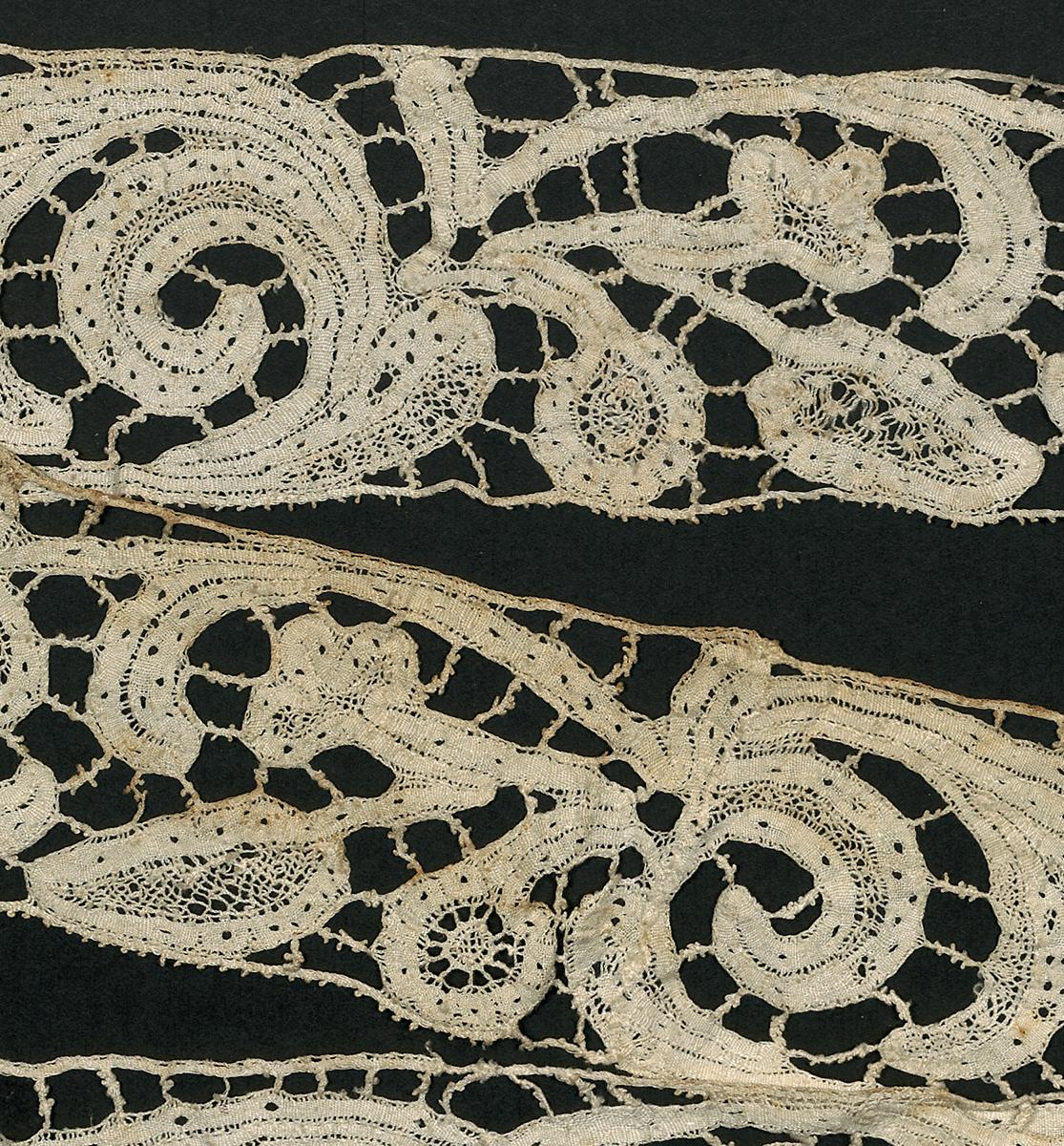 2002.0001.001.070 Lace, Detail