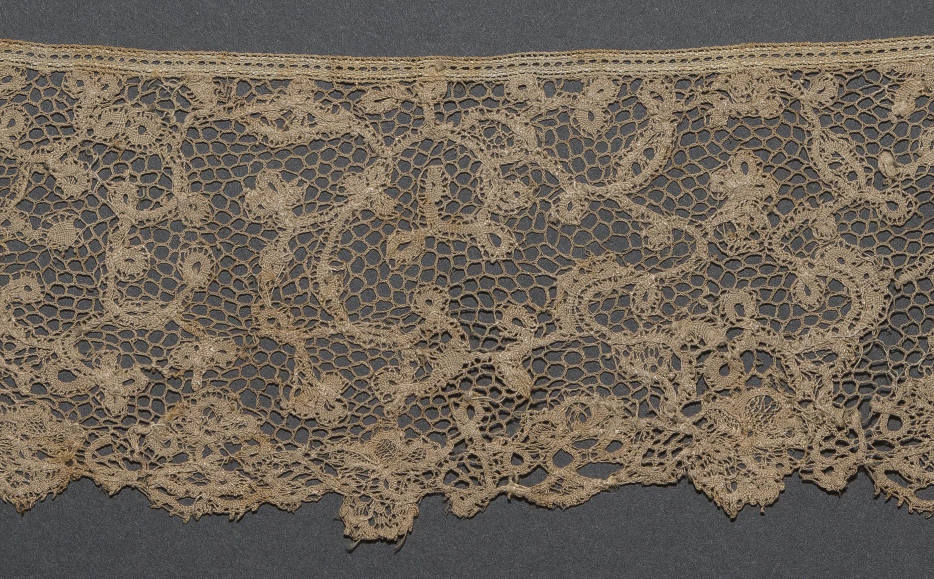 2002.0001.001.072 Passementerie, detail 2