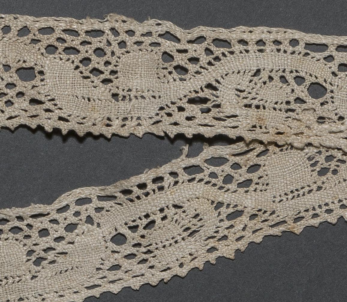 2002.0001.001.075 Passementerie, detail 3
