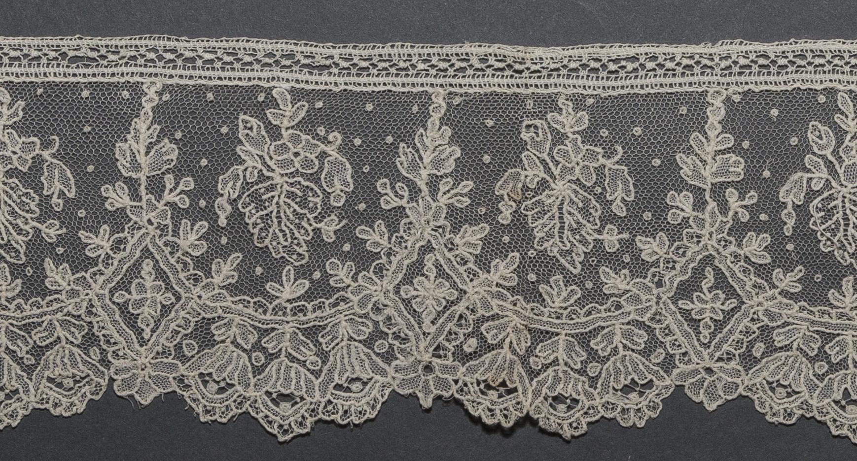 2002.0001.001.084 B Passementerie, detail 1