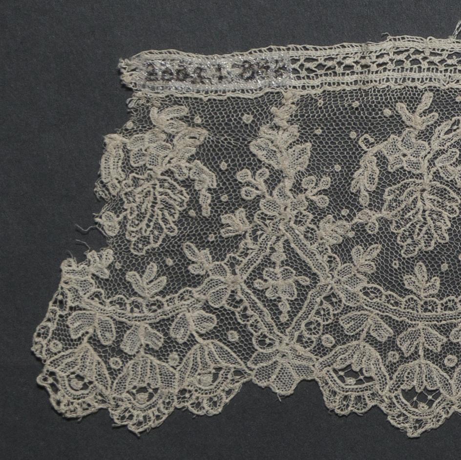 2002.0001.001.084 B Passementerie, detail 2, reverse