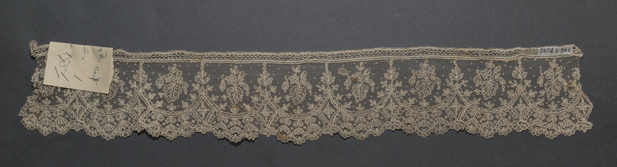 2002.0001.001.084 C Passementerie, overall, reverse