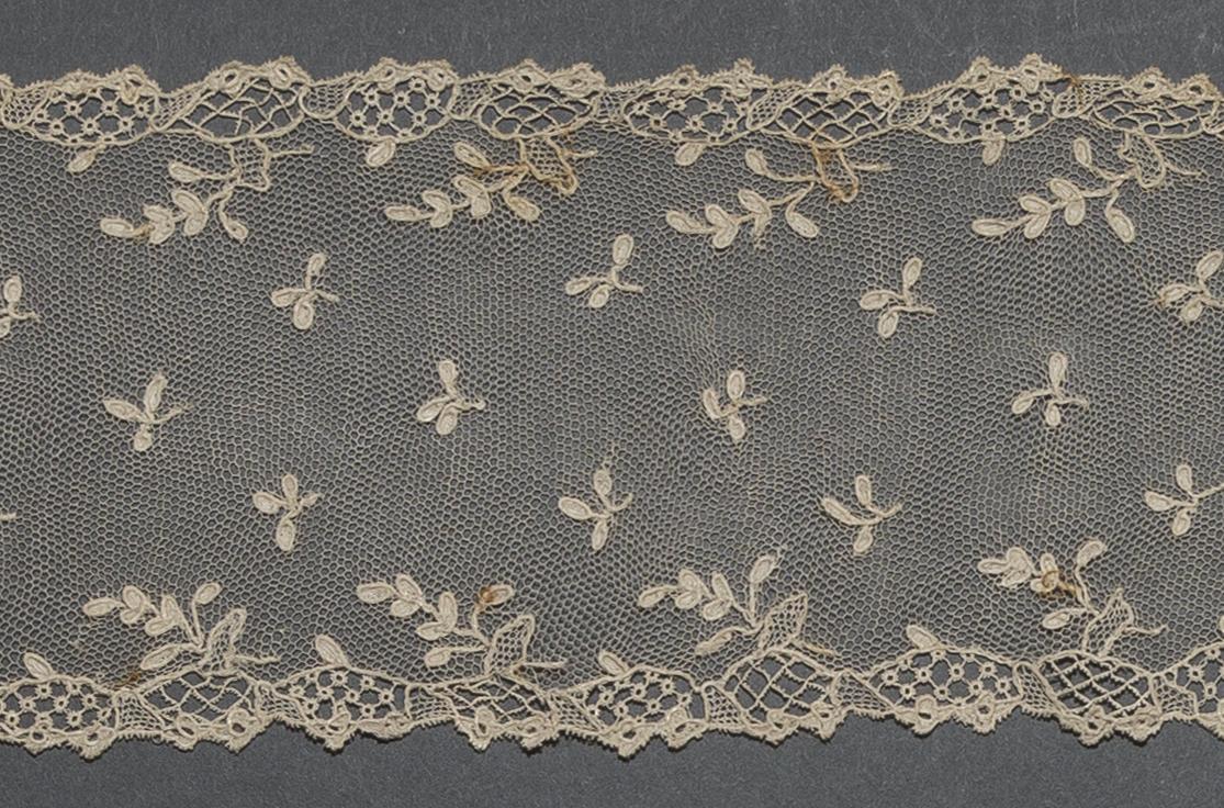 2002.0001.001.086 B Lappet, detail 2