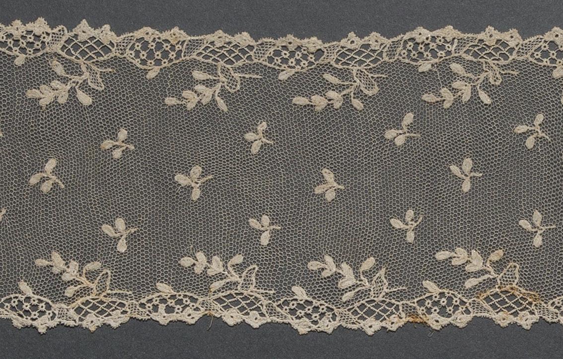 2002.0001.001.086 A Lappet, detail 2, reverse