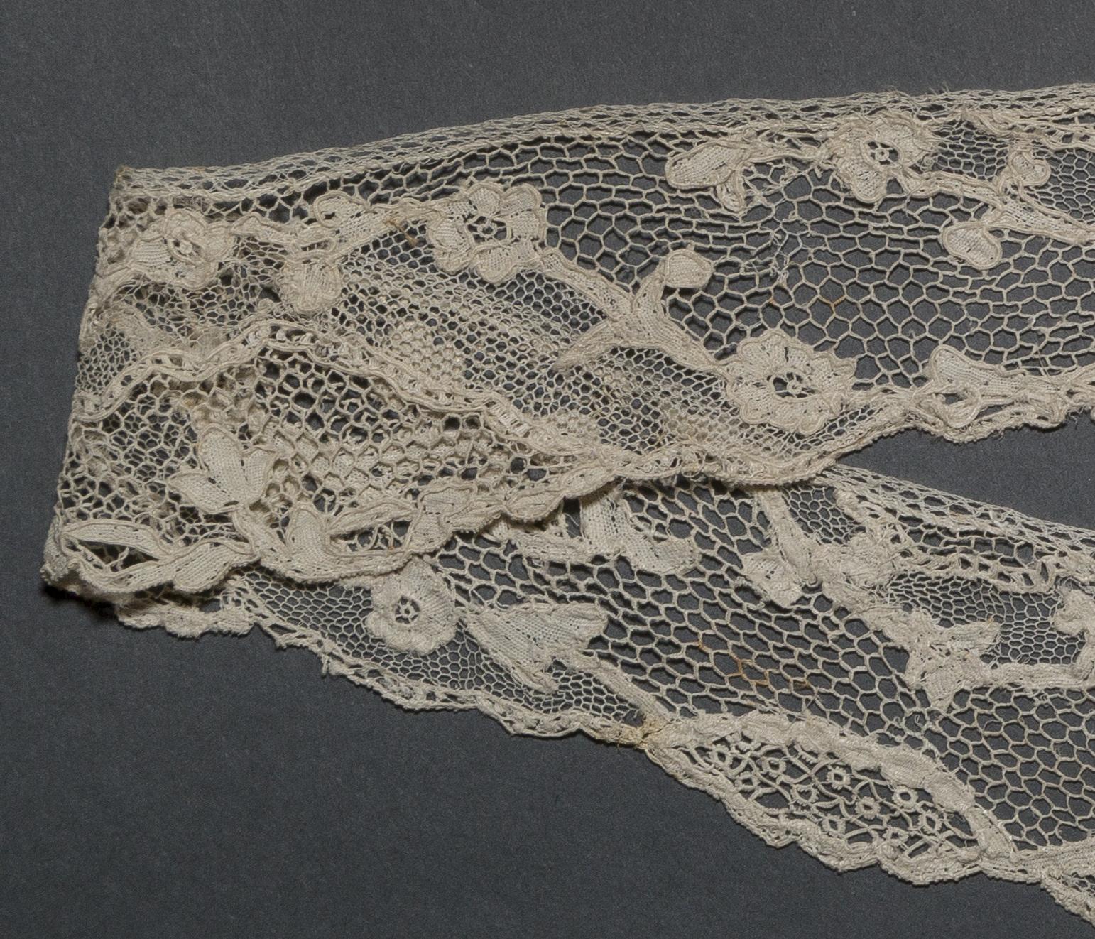 2002.0001.001.088 Passementerie, detail 3