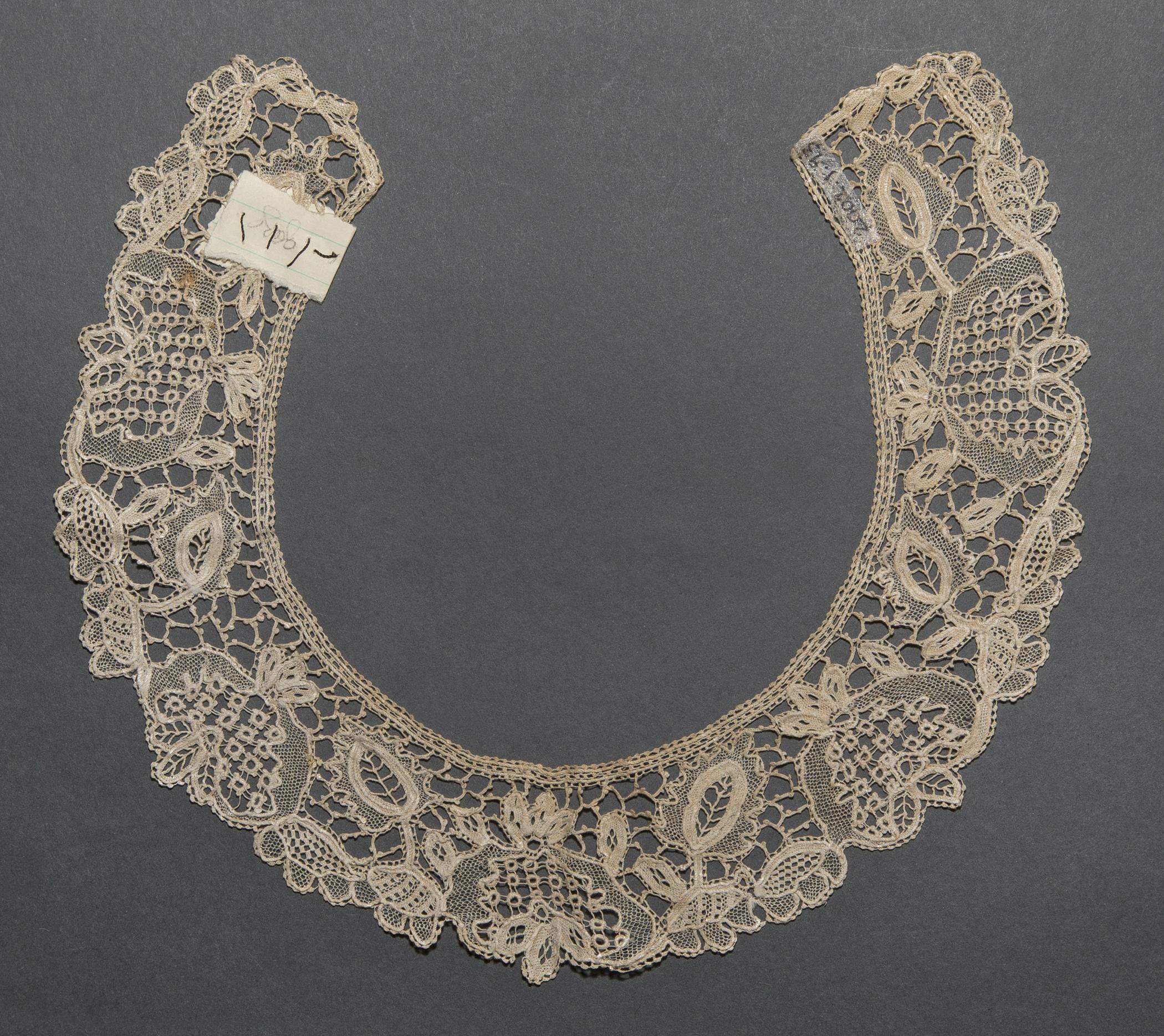 2002.0001.001.093 Collar, overall, reverse