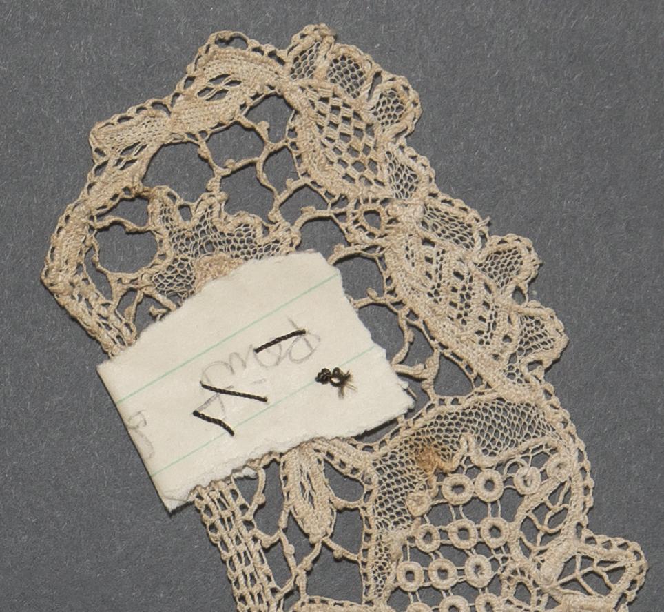 2002.0001.001.093 Collar, detail 3
