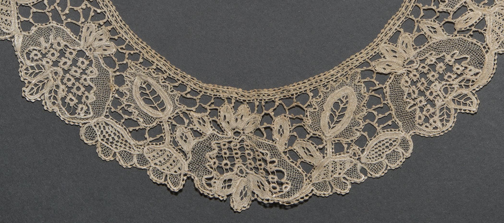 2002.0001.001.093 Collar, detail 1, reverse