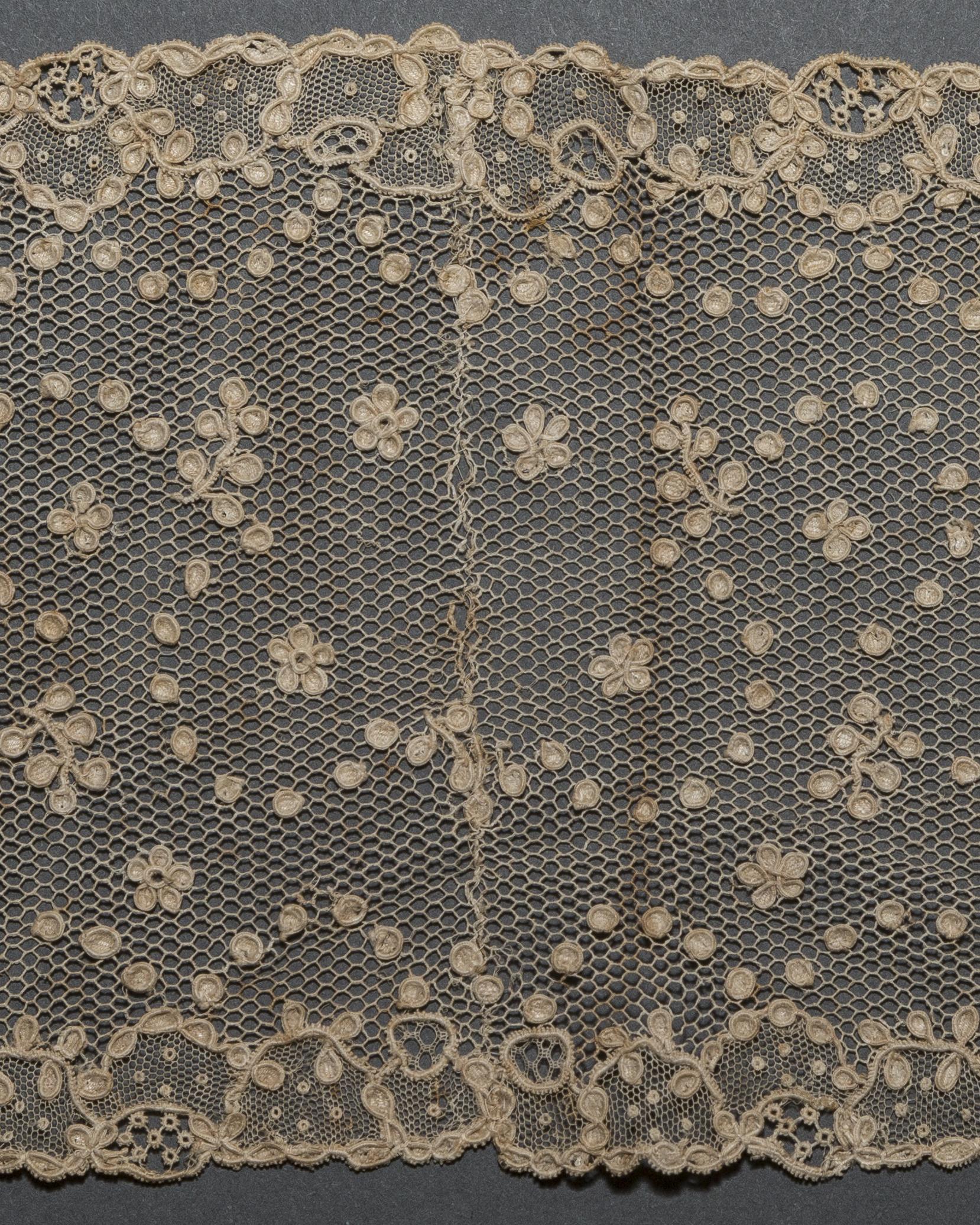 2002.0001.001.094 Passementerie, detail 1