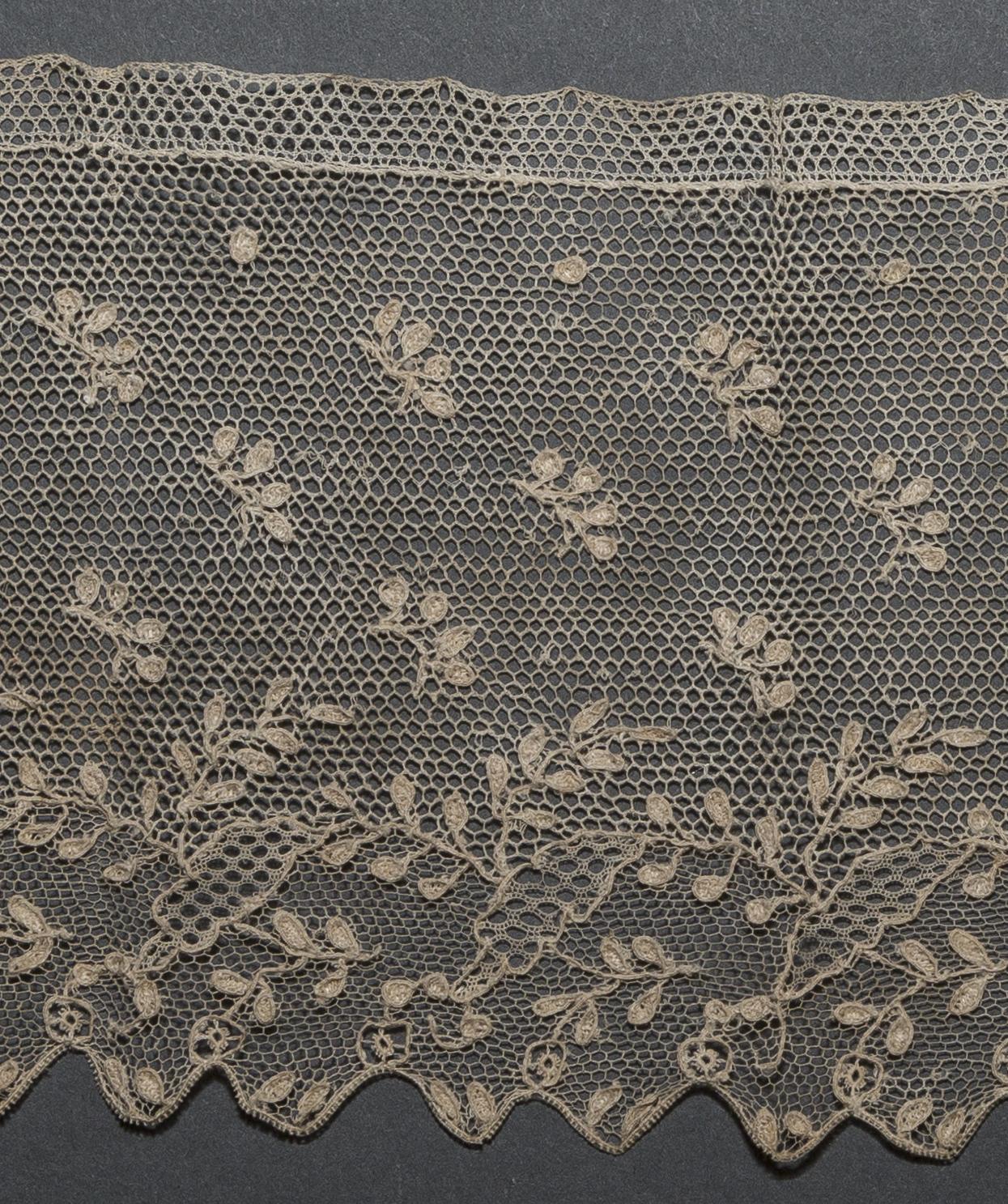 2002.0001.001.096 Passementerie, detail 1