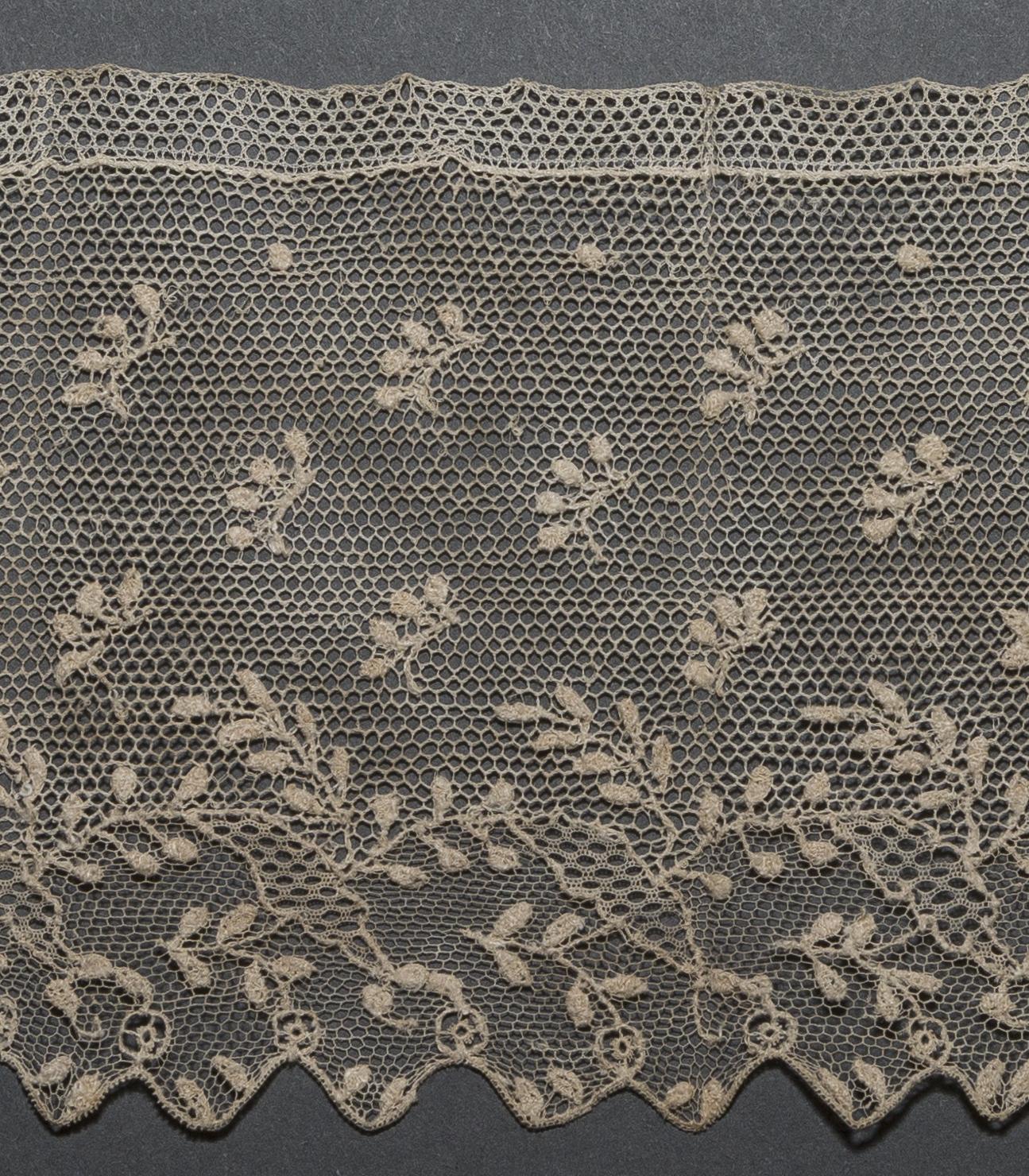 2002.0001.001.096 Passementerie, detail 1, reverse