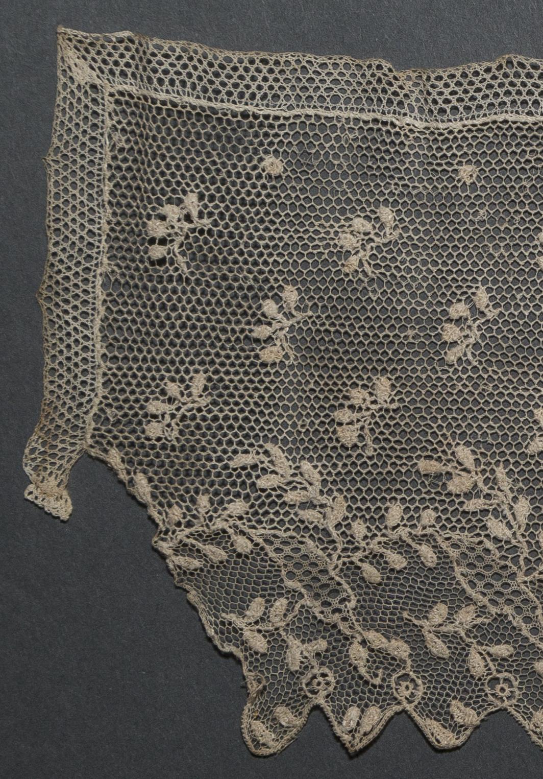 2002.0001.001.096 Passementerie, detail 3, reverse