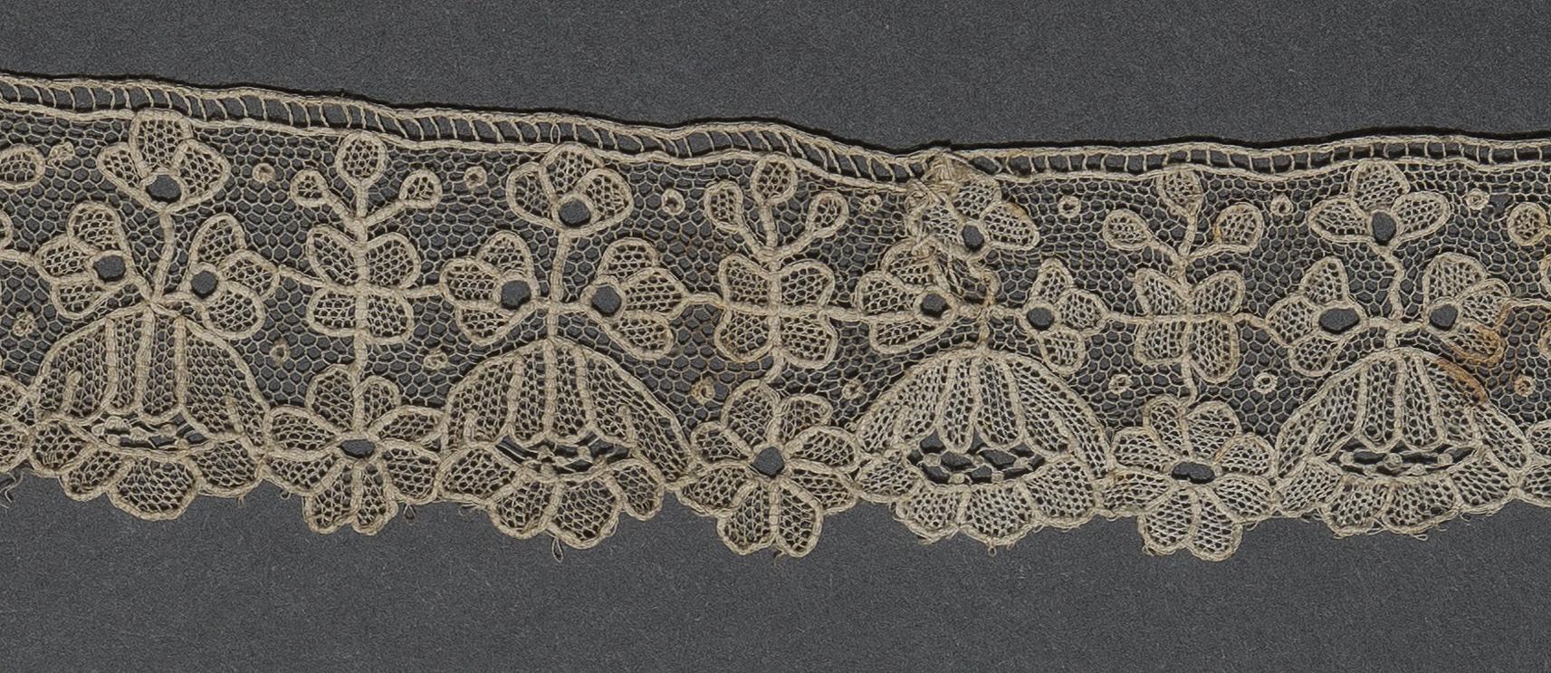 2002.0001.001.098 Passementerie, detail 1