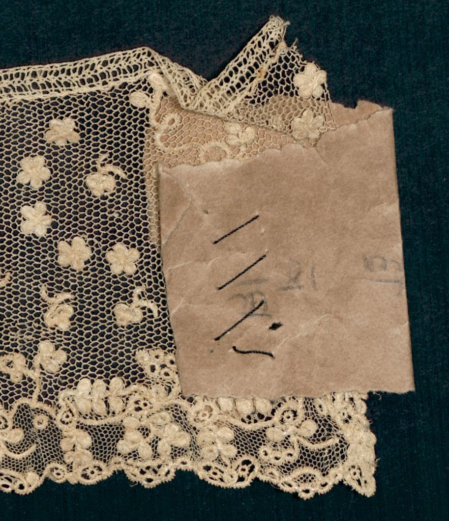 2002.0001.001.100 Lace, Verso Detail 2