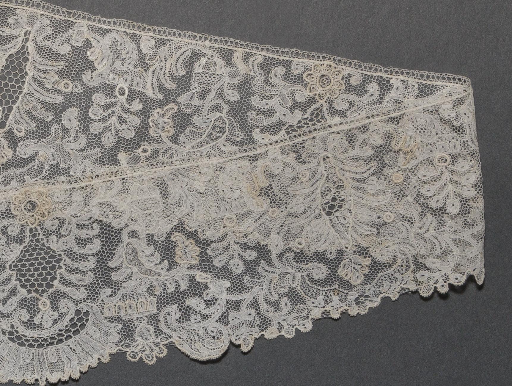 2002.0001.001.101 A Passementerie, detail 2