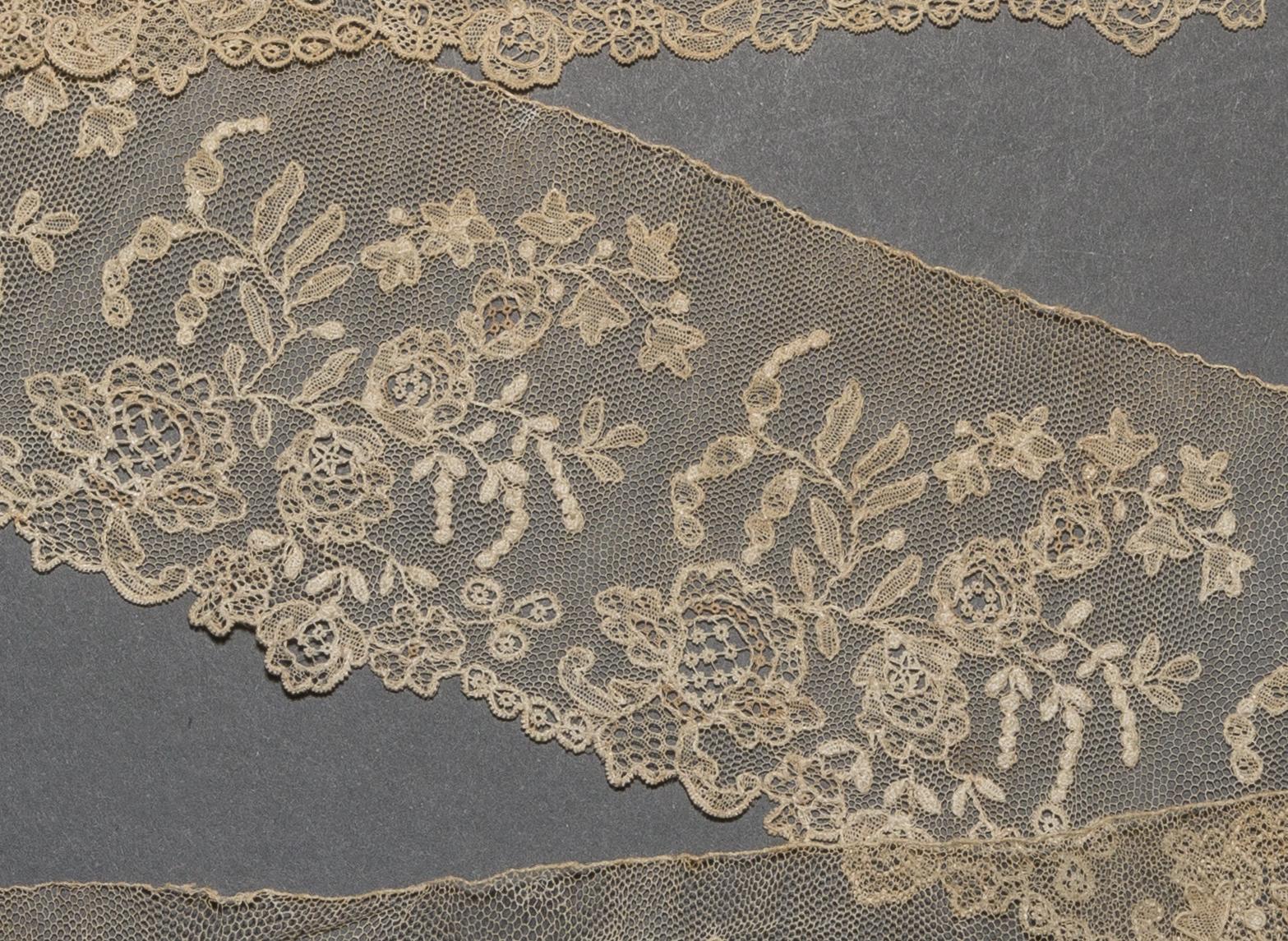 2002.0001.001.102 A Passementerie, detail 2