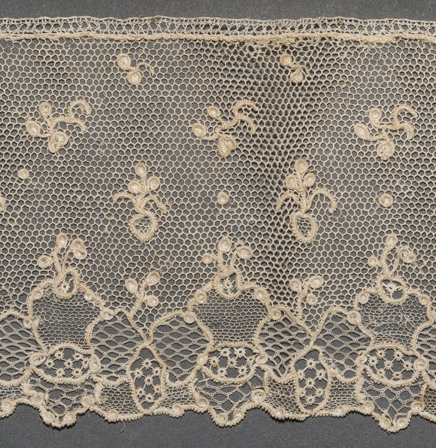 2002.0001.001.103 B Passementerie, detail 1
