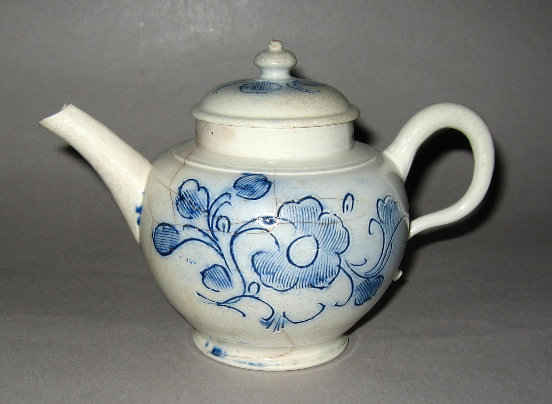 1958.0928 A, B Scratch blue teapot