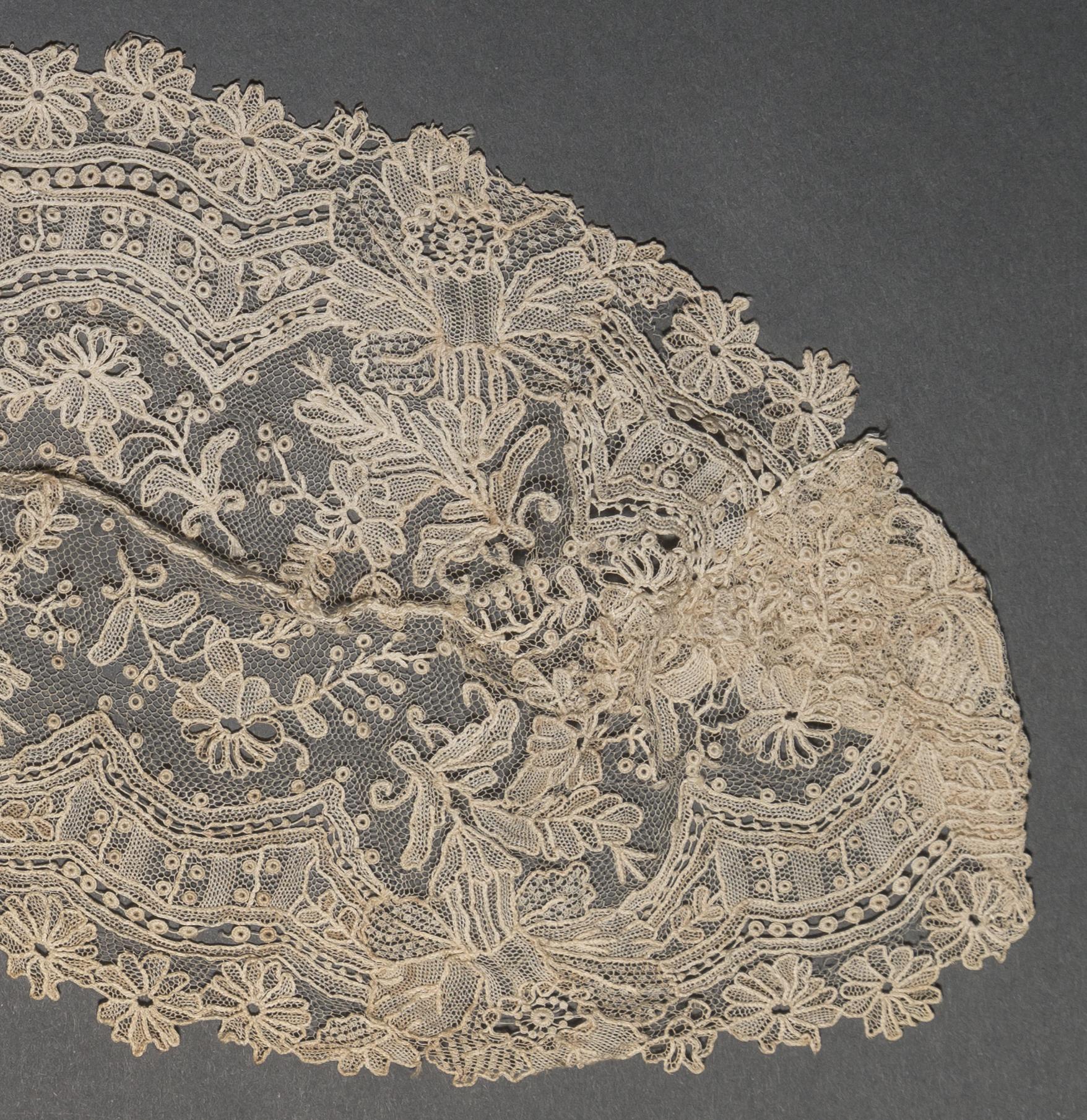 2002.0001.001.106 A Passementerie, detail 1