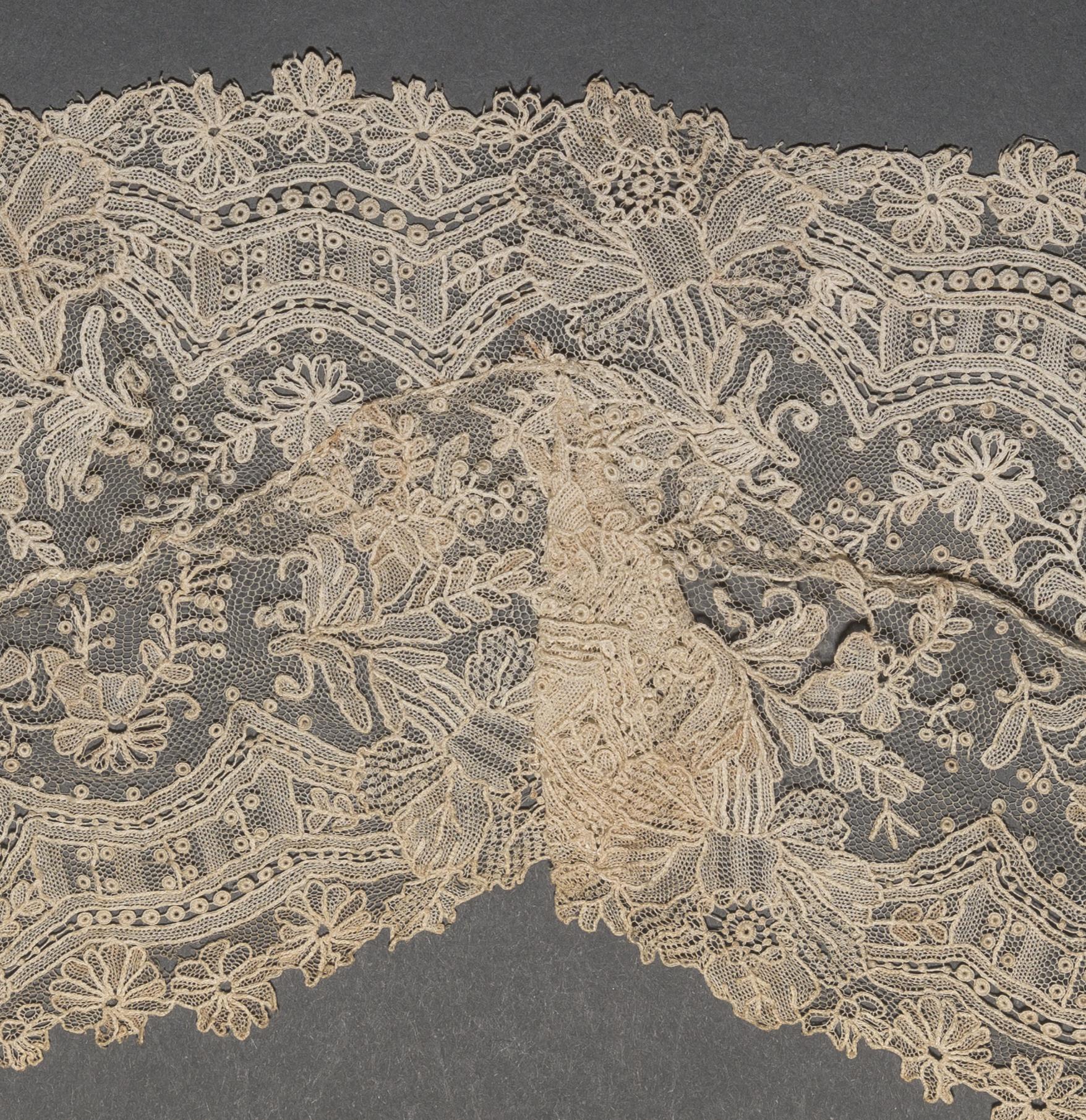 2002.0001.001.106 A Passementerie, detail 2